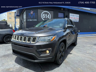 Used 2018 Jeep Compass Latitude image 1