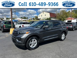 Used 2020 Ford Explorer XLT image 1