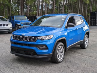 New 2025 Jeep Compass Latitude image 1