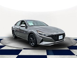 Used 2022 Hyundai Elantra SEL image 1