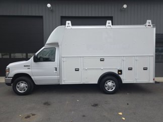 Used 2016 Ford E-350 and Econoline 350 Super Duty image 1