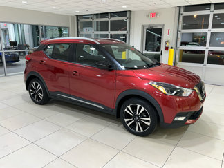 Used 2019 Nissan Kicks SR image 1