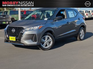 New 2025 Nissan Kicks Play S image 1