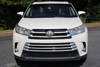 Used 2017 Toyota Highlander XLE image 1