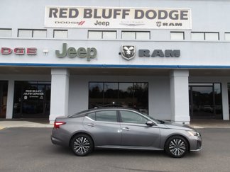 Used 2023 Nissan Altima 2.5 SV image 1