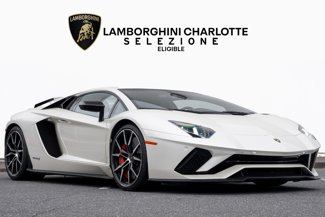 Used 2017 Lamborghini Aventador S image 1