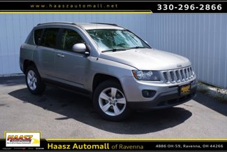 Used 2016 Jeep Compass Latitude image 1