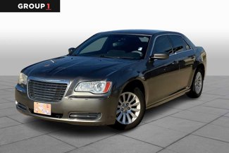 Used 2012 Chrysler 300 image 1