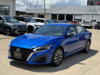 Used 2025 Nissan Altima 2.5 SV image 1
