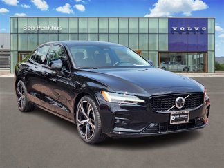 Used 2025 Volvo S60 B5 Plus image 1