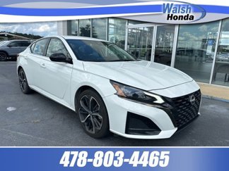 Used 2023 Nissan Altima 2.5 SR image 1
