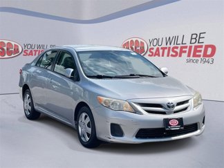Used 2011 Toyota Corolla image 1