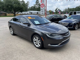 Used 2015 Chrysler 200 Limited w/ Convenience Group image 1