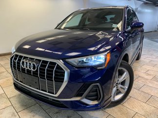 Used 2022 Audi Q3 2.0T Premium w/ Convenience Package image 1