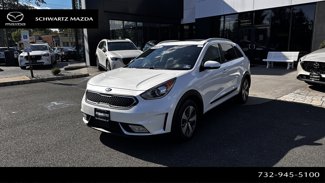 Used 2017 Kia Niro EX image 1