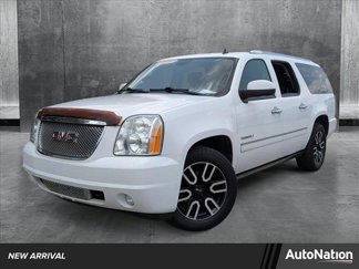 Used 2013 GMC Yukon XL Denali image 1