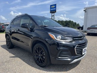 Used 2022 Chevrolet Trax LT w/ Driver Confidence Package image 1