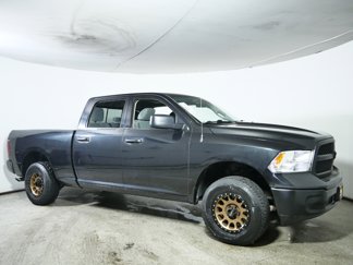 Used 2018 RAM 1500 Classic SLT image 1
