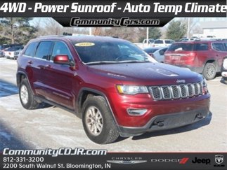Used 2020 Jeep Grand Cherokee Laredo image 1