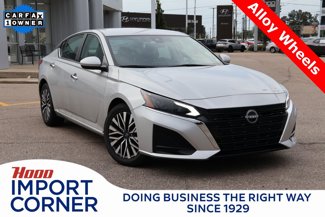 Used 2023 Nissan Altima 2.5 SV image 1
