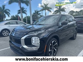 Used 2022 Mitsubishi Outlander ES image 1