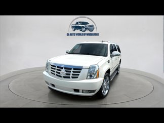 Used 2013 Cadillac Escalade ESV Luxury image 1