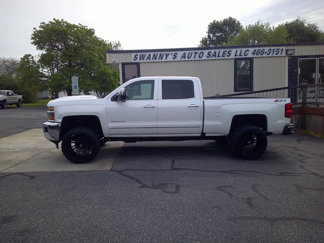 Used 2018 Chevrolet Silverado 2500 LTZ image 1