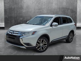Used 2017 Mitsubishi Outlander SE image 1