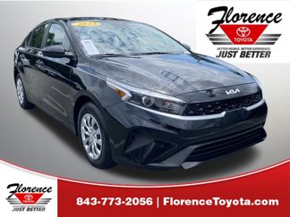 Used 2023 Kia Forte LX image 1