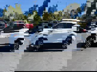 Used 2021 Nissan Kicks SV image 1