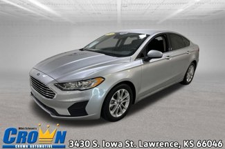 Used 2020 Ford Fusion SE image 1