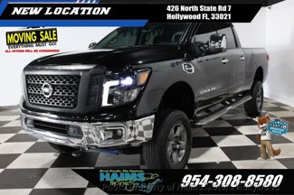 Used 2016 Nissan Titan SL image 1