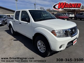 Used 2015 Nissan Frontier SV image 1