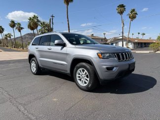 Used 2019 Jeep Grand Cherokee Laredo image 1