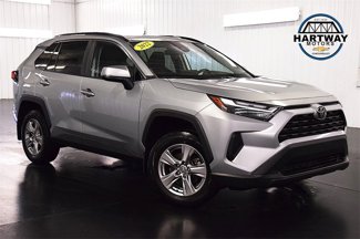 Used 2022 Toyota RAV4 XLE image 1