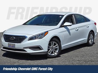 Used 2016 Hyundai Sonata SE image 1