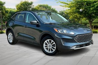Certified 2022 Ford Escape SE w/ Cold Weather Package image 1