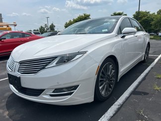 Used 2013 Lincoln MKZ Hybrid image 1