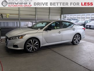Certified 2022 Nissan Altima 2.5 SR image 1