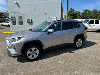 Used 2020 Toyota RAV4 XLE image 1