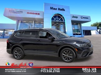 Used 2022 Volkswagen Tiguan SE image 1