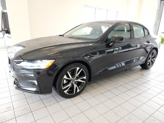 Certified 2024 Volvo S60 B5 Core image 1