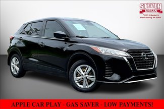 Used 2021 Nissan Kicks S image 1