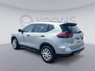 Used 2020 Nissan Rogue S image 1