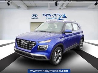New 2024 Hyundai Venue Limited image 1
