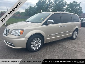 Used 2015 Chrysler Town & Country Limited Platinum w/ Trailer Tow Group image 1