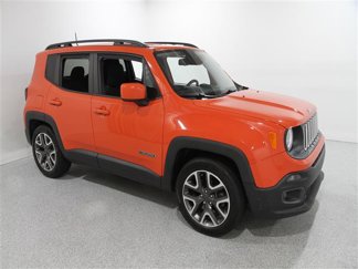 Used 2016 Jeep Renegade Latitude w/ Popular Equipment Group image 1