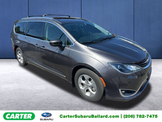 Used 2018 Chrysler Pacifica Touring-L image 1