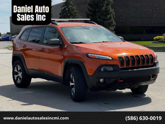 Used 2014 Jeep Cherokee Trailhawk w/ Cold Weather Group image 1