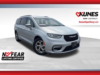 Used 2022 Chrysler Pacifica Limited image 1